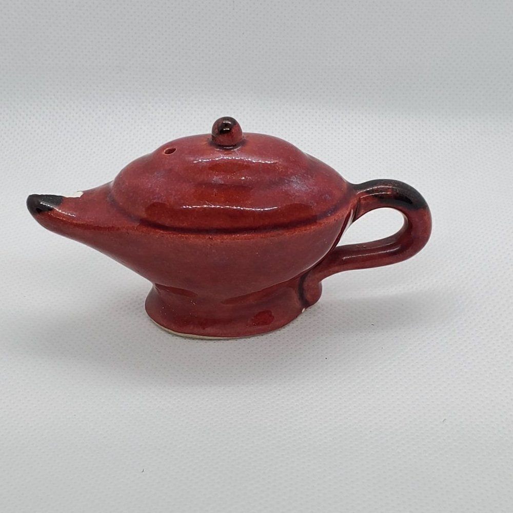 Vintage Salt Pepper Shakers Genie & Lamp Chipped - Picture 4 of 12